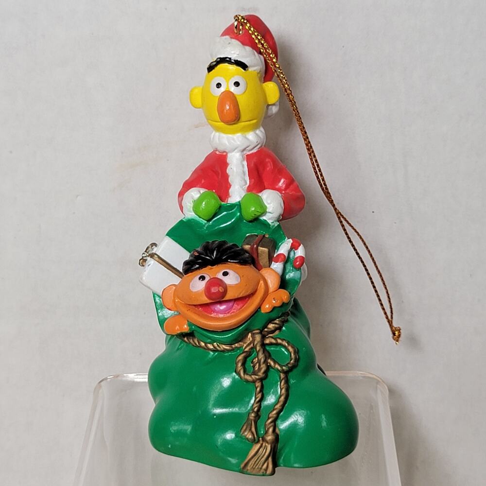 VINTAGE 1998 Jim Henson Sesame Street Bert And Ernie Christmas Ornament